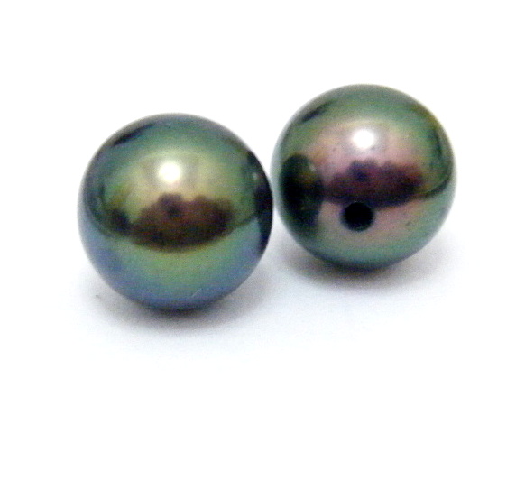 Black 8-9mm Half Drilled Round Pair